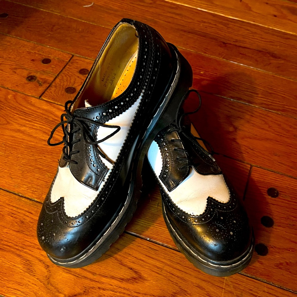 EUC Dr. Marten’s Bex Brogue Oxfords